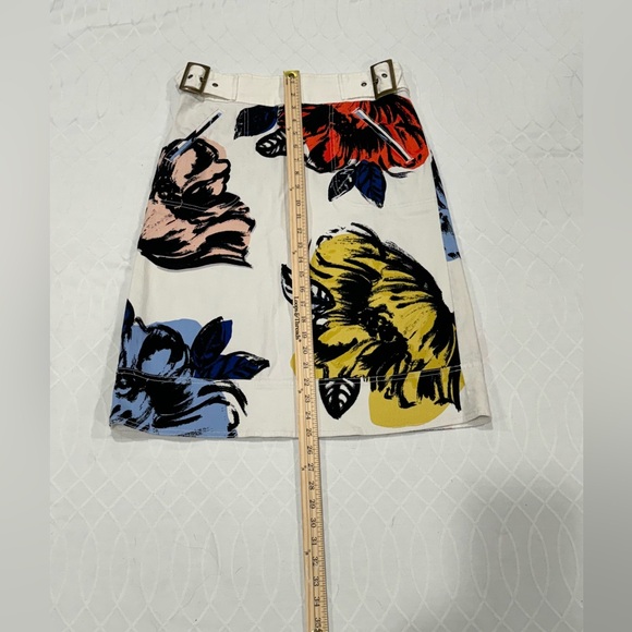 Anthropologie Maeve Women’s Floral Buckle Skirt White/Multi Size 4 - Picture 10 of 11